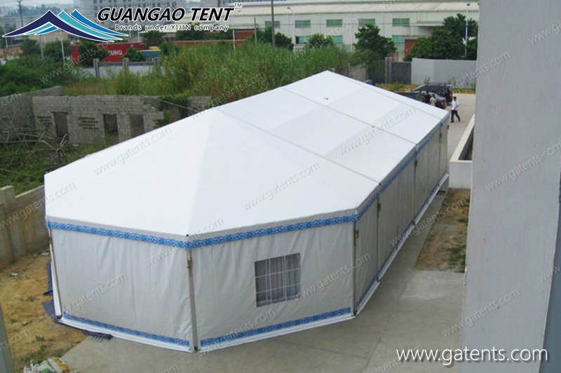 Quels facteurs stables est-ce que la conception des tentes mobiles a besoin?